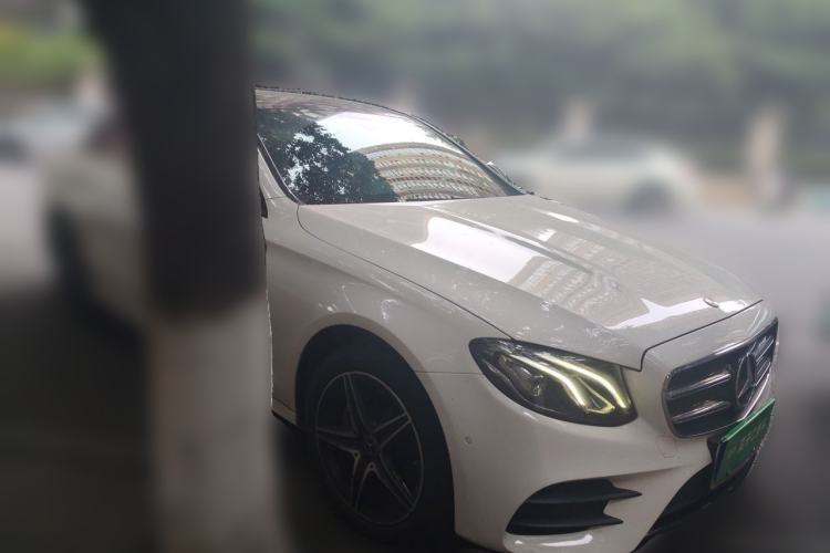 Used Mercedes-Benz E-Class 2019 E 260 Sport Edition Front Right 45 Deg