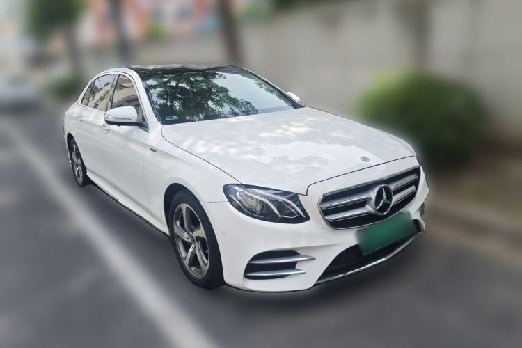 Used Mercedes-Benz E-Class 2019 E 300 L Sporty and Stylish Model Front Right 45 Deg