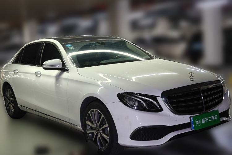 Used Mercedes-Benz E-Class 2019 E 260 L Front Right 45 Deg