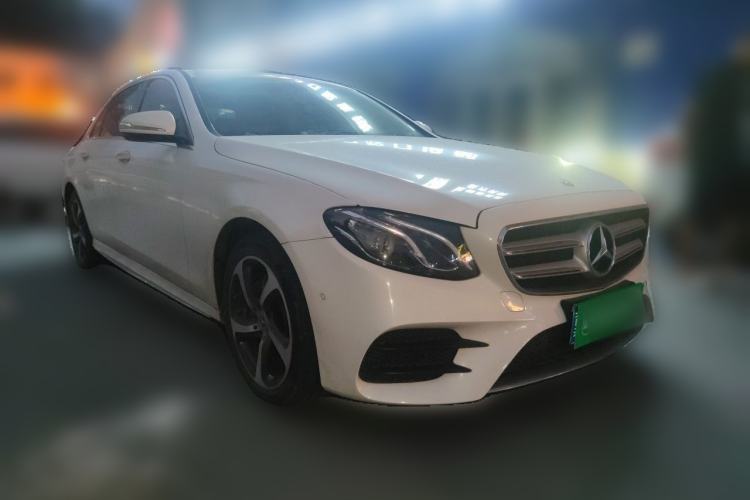 Used Mercedes-Benz E-Class 2019 E 260 L Sport 4MATIC Front Right 45 Deg