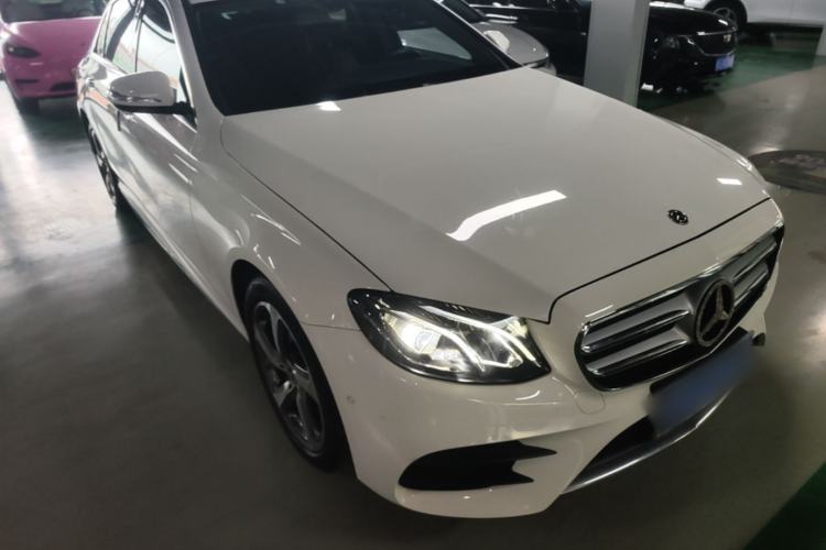Used Mercedes-Benz E-Class 2019 E 260 L Sport 4MATIC Front Right 45 Deg