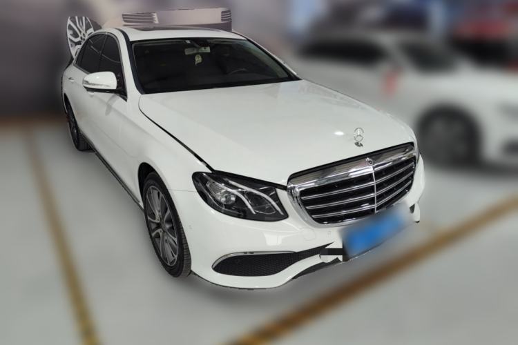 Used Mercedes-Benz E-Class 2019 E 200 L Front Right 45 Deg