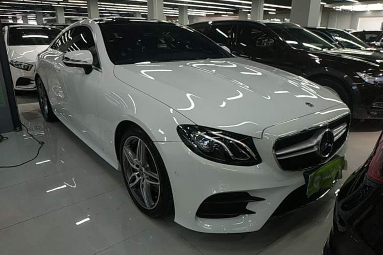 Used Mercedes-Benz E-Class 2019 E 200 Coupe Front Right 45 Deg