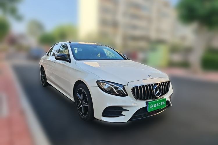 Used Mercedes-Benz E-Class 2019 E 260 Sport Edition 4MATIC Front Right 45 Deg