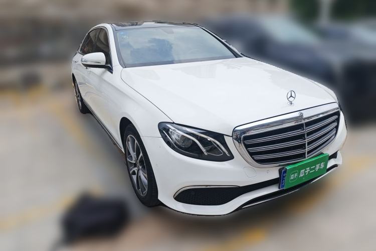 Used Mercedes-Benz E-Class 2019 E 260 L Front Right 45 Deg