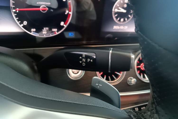 Used Mercedes-Benz E-Class 2019 Restyled E 300 L Sporty and Stylish Edition Gear Lever