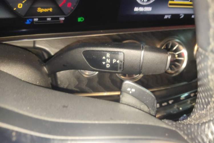 Used Mercedes-Benz E-Class 2019 E 300 Coupe Gear Lever