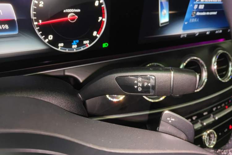 Used Mercedes-Benz E-Class 2019 E 200 L Sport Edition Gear Lever