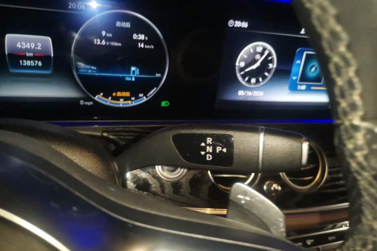 Used Mercedes-Benz E-Class 2019 Restyled E 300 L Sport Luxury Edition Gear Lever