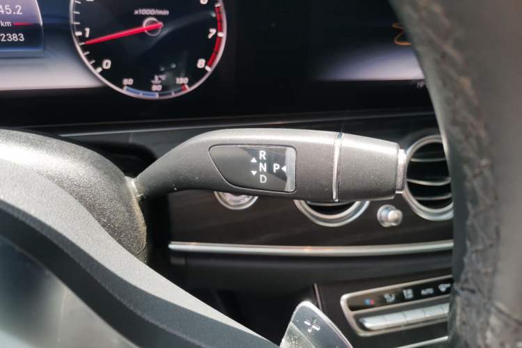 Used Mercedes-Benz E-Class 2019 Facelifted E 300 L Stylish Version Gear Lever