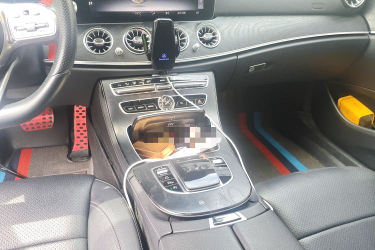 Used Mercedes-Benz E-Class 2019 E 300 L Sporty and Stylish Model Gear Lever