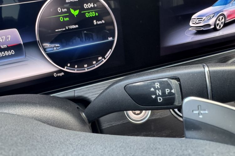Used Mercedes-Benz E-Class 2019 E 260 L Sport Edition Gear Lever