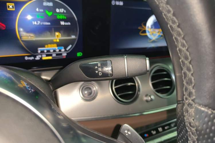 Used Mercedes-Benz E-Class 2019 E 260 Sport Edition Gear Lever