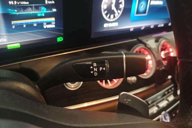 Used Mercedes-Benz E-Class 2019 E 260 L Sport Edition Gear Lever