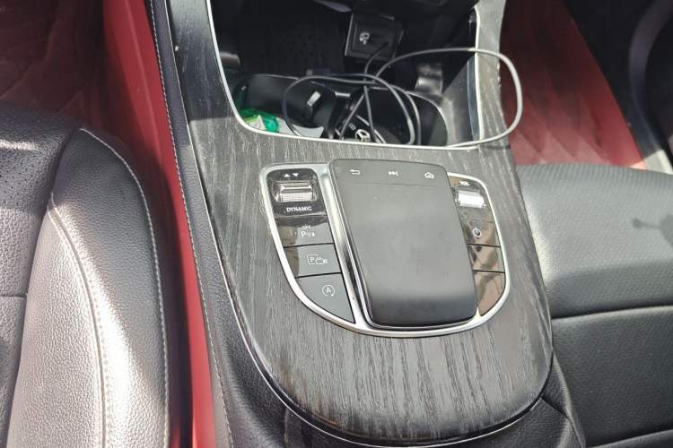 Used Mercedes-Benz E-Class 2019 E 300 L Sporty and Stylish Model Gear Lever