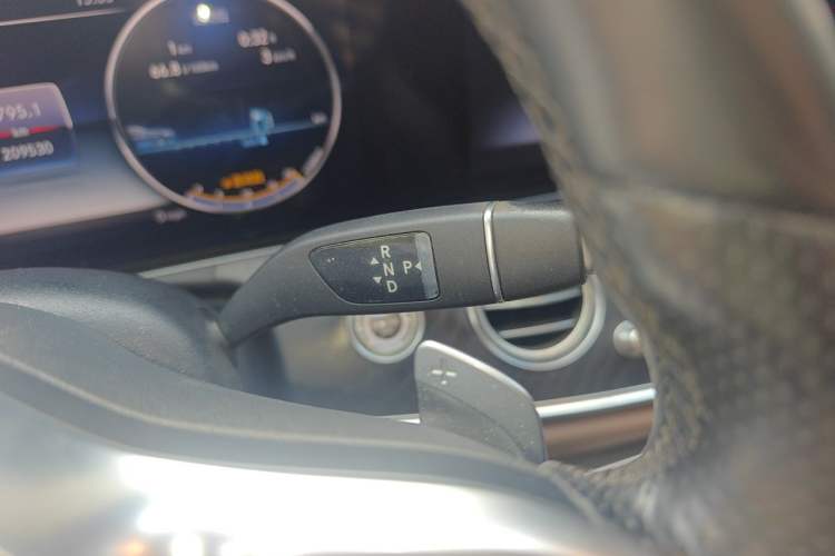 Used Mercedes-Benz E-Class 2019 E 300 L Sporty and Stylish Model Gear Lever