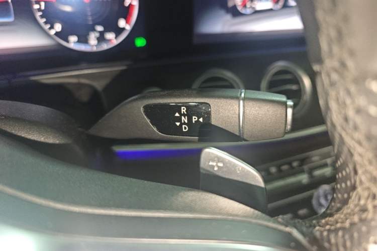 Used Mercedes-Benz E-Class 2019 E 260 L Sport Edition Gear Lever
