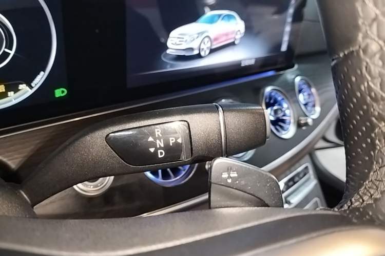 Used Mercedes-Benz E-Class 2019 E 260 L Sport Edition Gear Lever