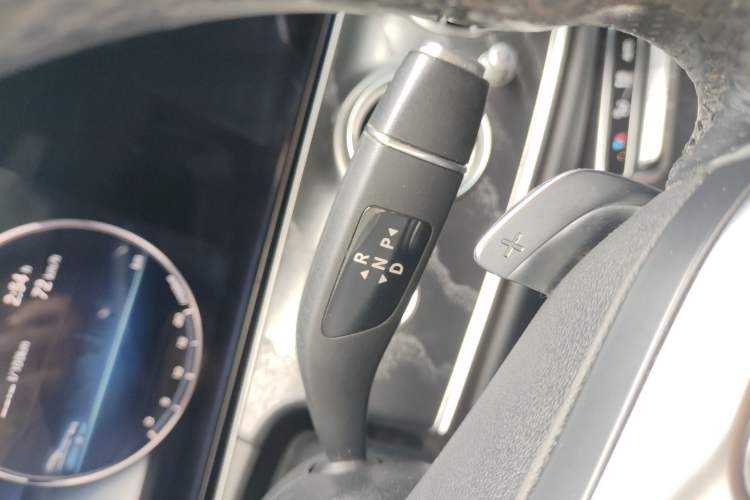 Used Mercedes-Benz E-Class 2019 E 200 L Sport Edition Gear Lever
