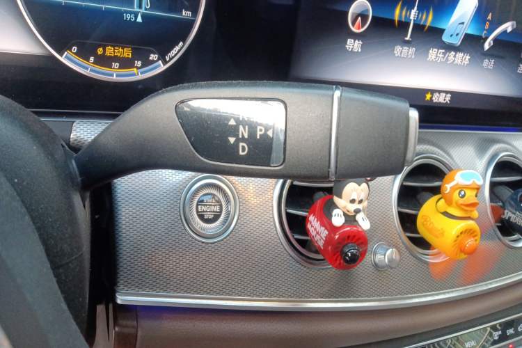 Used Mercedes-Benz E-Class 2019 E 260 Sport Edition Gear Lever