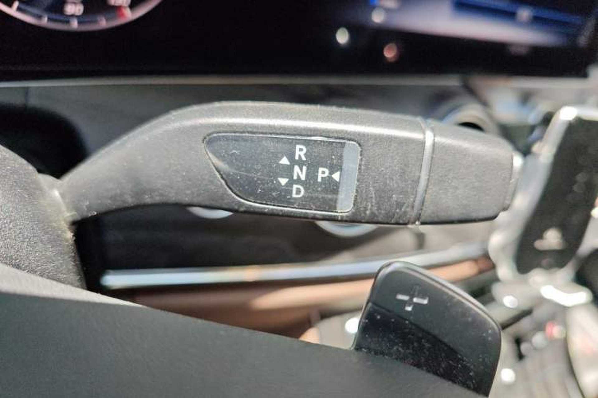 Used Mercedes-Benz E-Class 2019 Restyled E 300 L Sporty and Stylish Edition Gear Lever