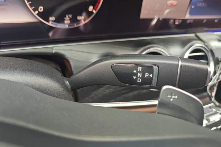 Used Mercedes-Benz E-Class 2019 E 200 L Sport Edition Gear Lever