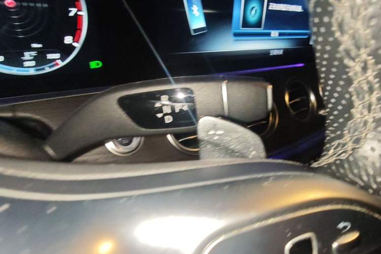 Used Mercedes-Benz E-Class 2019 E 260 L Sport Edition Gear Lever