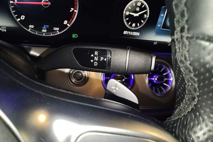 Used Mercedes-Benz E-Class 2019 E 200 Coupe Gear Lever