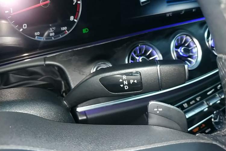 Used Mercedes-Benz E-Class 2019 E 200 Coupe Gear Lever