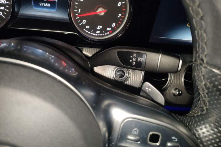 Used Mercedes-Benz E-Class 2019 E 200 Sport 4MATIC Gear Lever