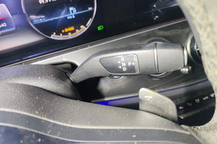 Used Mercedes-Benz E-Class 2019 E 260 L Sport Edition Gear Lever
