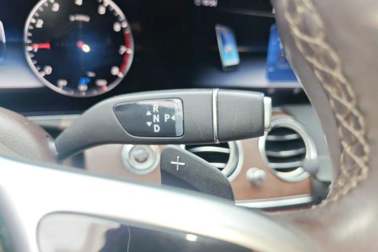 Used Mercedes-Benz E-Class 2019 E 260 L Gear Lever