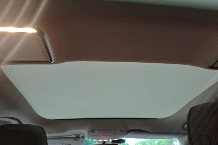 Used Mercedes-Benz E-Class 2019 E 300 L Sport Luxury Edition Headliner