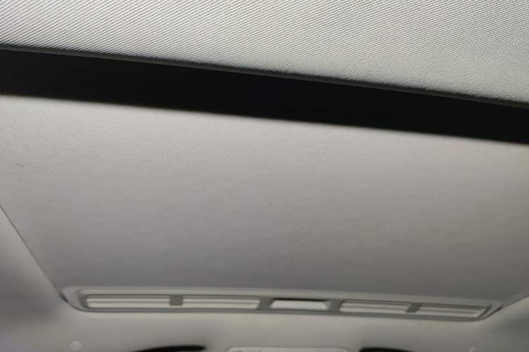 Used Mercedes-Benz E-Class 2019 E 200 L Sport Edition Headliner