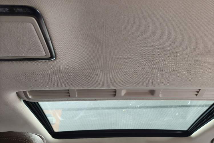 Used Mercedes-Benz E-Class 2019 E 200 L Sport Edition Headliner