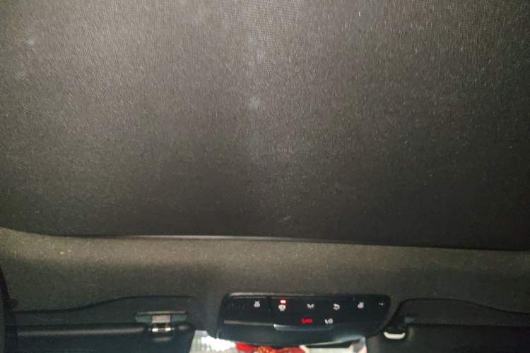 Used Mercedes-Benz E-Class 2019 E 260 Sport Edition Headliner