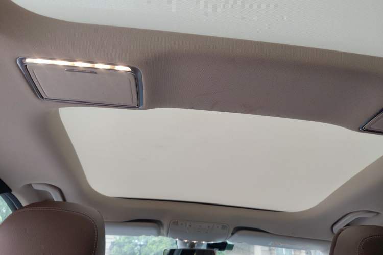 Used Mercedes-Benz E-Class 2019 Restyled E 300 L Sport Luxury Edition Headliner