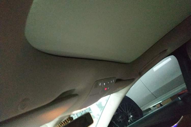 Used Mercedes-Benz E-Class 2019 Restyled E 300 L Sport Luxury Edition Headliner