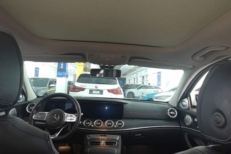 Used Mercedes-Benz E-Class 2019 E 300 L Sporty and Stylish Model Headliner