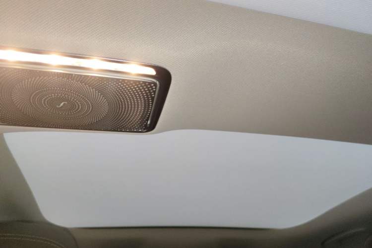 Used Mercedes-Benz E-Class 2019 E 260 L Sport 4MATIC Headliner