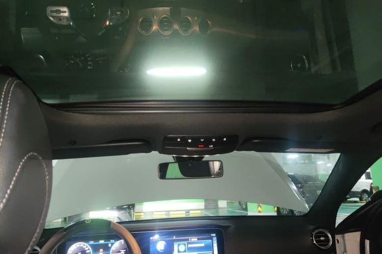 Used Mercedes-Benz E-Class 2019 E 260 Sport Edition Headliner