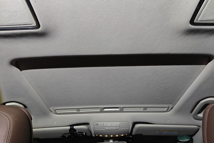 Used Mercedes-Benz E-Class 2019 E 260 L Headliner