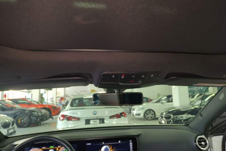 Used Mercedes-Benz E-Class 2019 E 260 Sport Edition Headliner