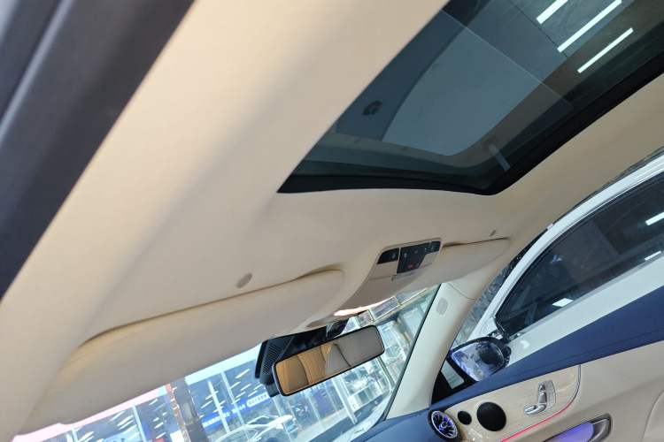Used Mercedes-Benz E-Class 2019 E 200 Coupe Headliner