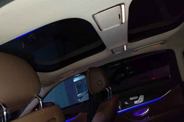 Used Mercedes-Benz E-Class 2019 Restyled E 300 L Sport Luxury Edition Headliner