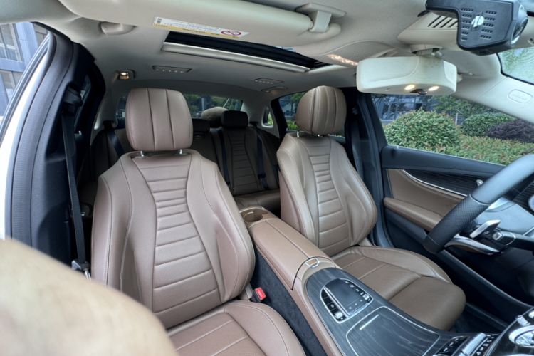 Used Mercedes-Benz E-Class 2019 E 260 L Sport Edition Headliner