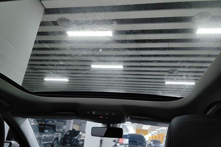 Used Mercedes-Benz E-Class 2019 Restyled E 300 L Sporty and Stylish Edition Headliner