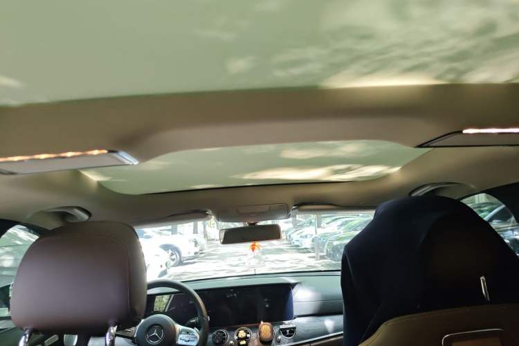Used Mercedes-Benz E-Class 2019 Restyled E 300 L Sport Luxury Edition Headliner