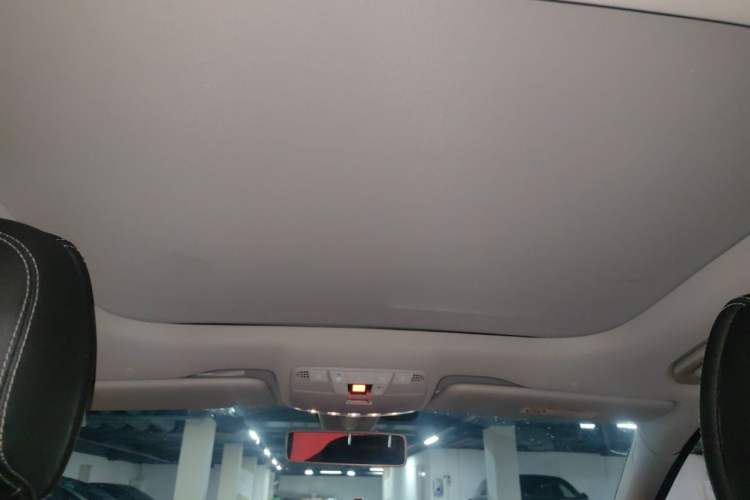Used Mercedes-Benz E-Class 2019 E 200 L Sport 4MATIC Headliner