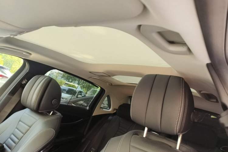Used Mercedes-Benz E-Class 2019 Restyled E 300 L Sport Luxury Edition Headliner